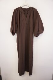 Garde-robe - Lang kleed - Bruin