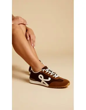 Garde-robe - Sneakers - Bruin