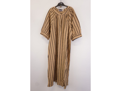 Garde-robe - Lang kleed - Camel