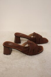 Garde-robe - Sandalen - Bruin