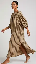 Garde-robe - Lang kleed - Camel