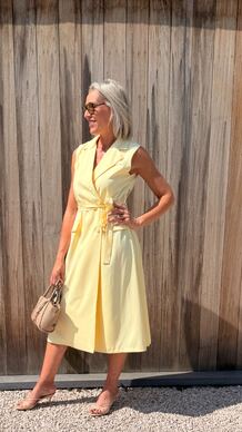 Modern Tailoring: Lichtgele Mouwloze Blazer-jurk