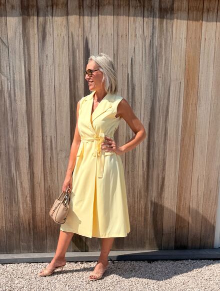 Modern Tailoring: Lichtgele Mouwloze Blazer-jurk