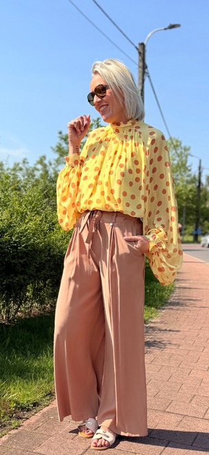 Garde Robe' Signature: Polka Dot Blouse &amp; Camel Pants