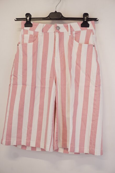 Garde-robe - Short - Roze
