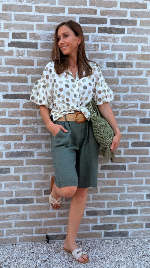 Linnen Khaki Short met Gestipte Blouse