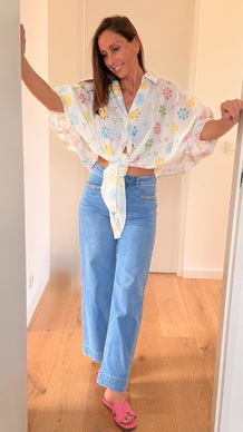 Kanten Bloemenblouse met Wijde Jeans