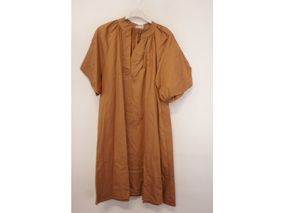 Garde-robe - Halflang Kleedje - Camel