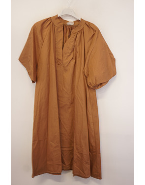 Garde-robe - Halflang Kleedje - Camel