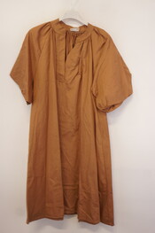 Garde-robe - Halflang Kleedje - Camel
