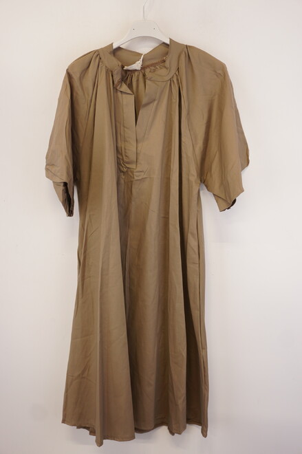 Garde-robe - Halflang Kleedje - Bruin