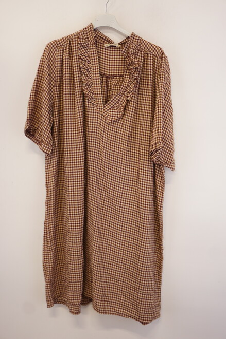 Garde-robe - Halflang Kleedje - Oker