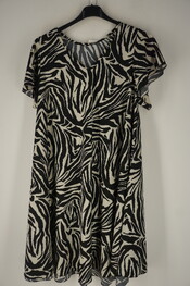 Garde-robe - Kort Kleedje - Zwart-wit
