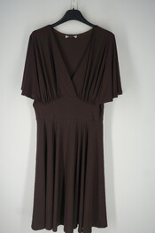 Garde-robe - Kort Kleedje - Bruin