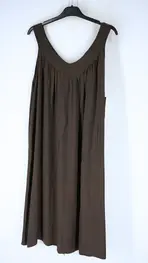 Garde-robe - Halflang Kleedje - Bruin