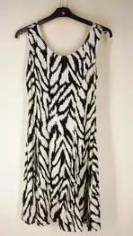 Garde-robe - Kort Kleedje - Zwart-wit