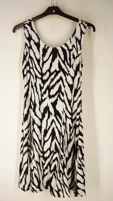 Garde-robe - Kort Kleedje - Zwart-wit