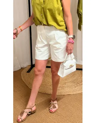 Garde-robe - Short - Wit