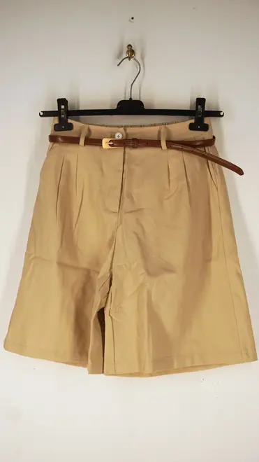 Garde-robe - Short - Camel