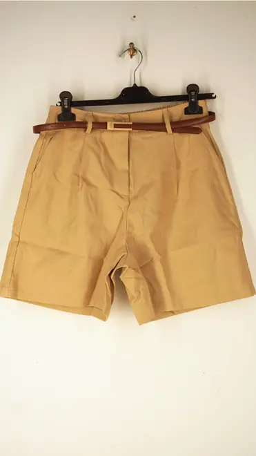 Garde-robe - Short - Camel