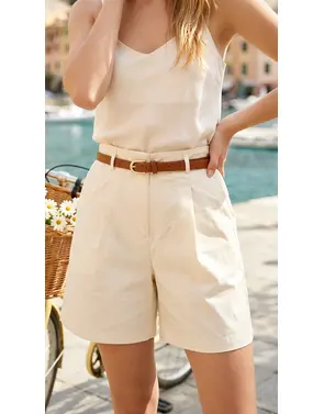 Garde-robe - Short - Wit
