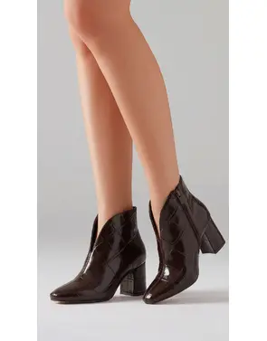 Garde-robe - Korte Laarzen - Bruin