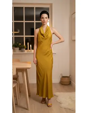 Garde-robe - Lang kleed - Oker