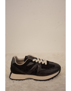 Garde-robe - Sneakers - Zwart