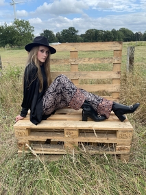 B2