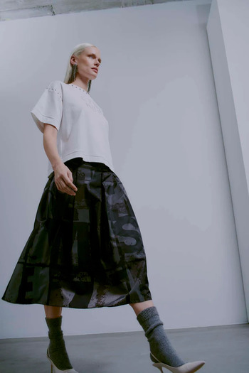 202630-CMMUSE-LOGO-EMBELLISHED-TEE_20203221-CMSIMI-AOP-SKIRT_20AW23_20DROP2_20-1_720x.jpg